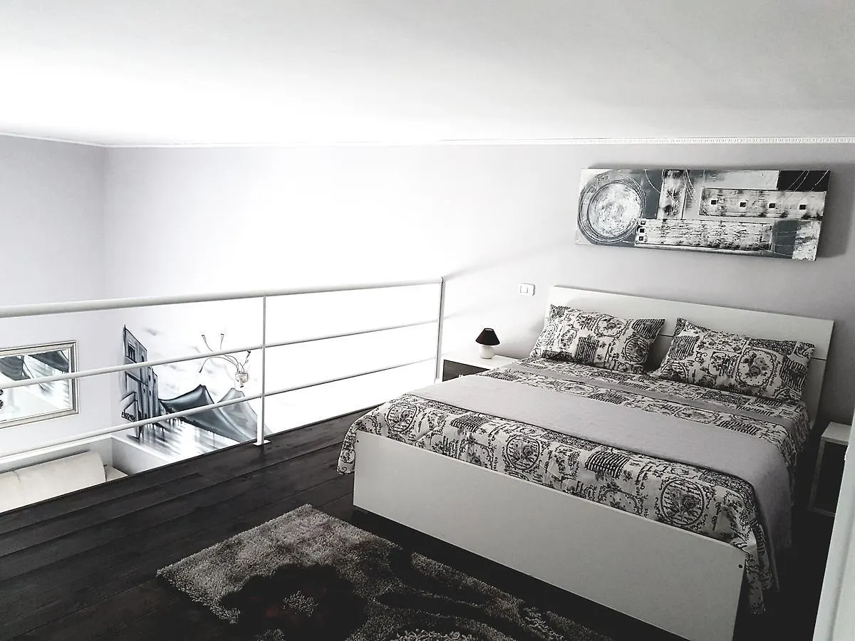 B&B La Torretta Chiaia Neapel 3*,